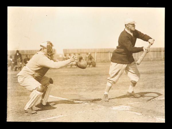 1913 Underwood Photo Jim Thorpe at Plate.jpg